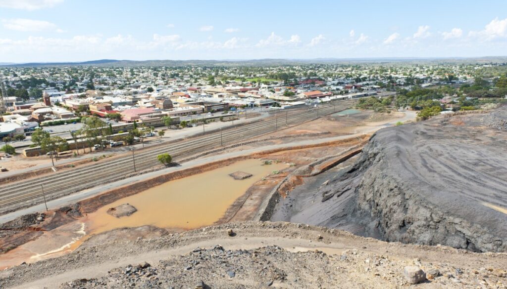 Broken Hill from the top of the slag heap.