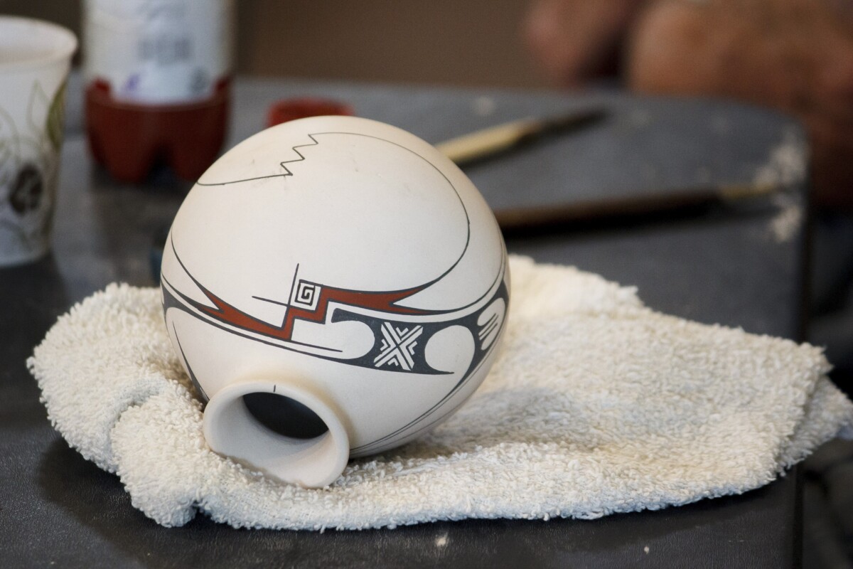 Mata Ortiz pottery demonstration. Visitor Center art show, May 30, 2015.