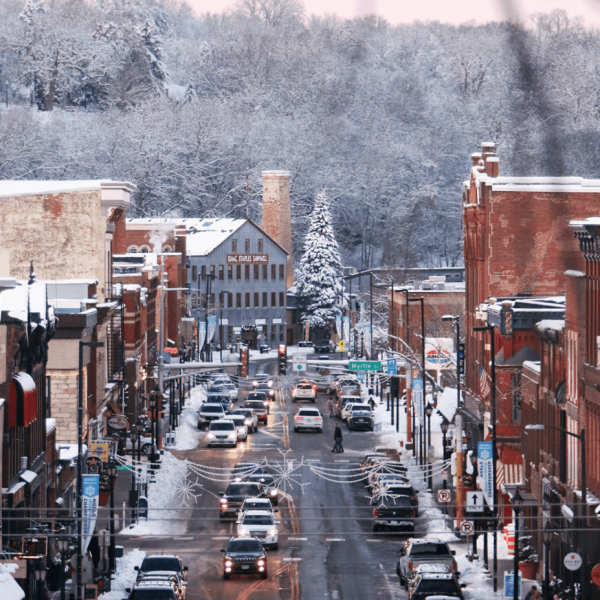 2nd-place-Christmas-in-Stillwater-main-street-winter-snow-Taylor-McDonald-resize